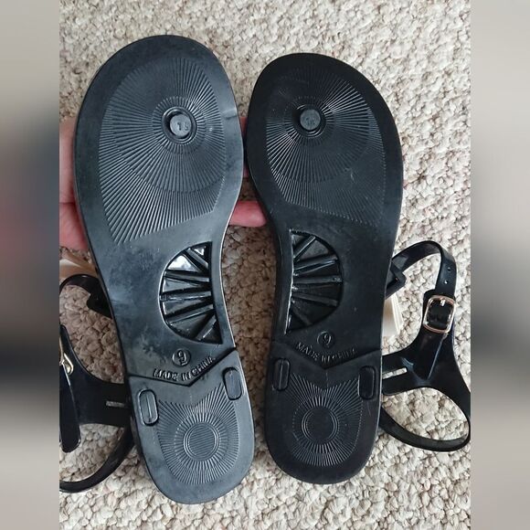 Kate Spade Black and Cream Jelly Sandal size 9 - Picture 11 of 11